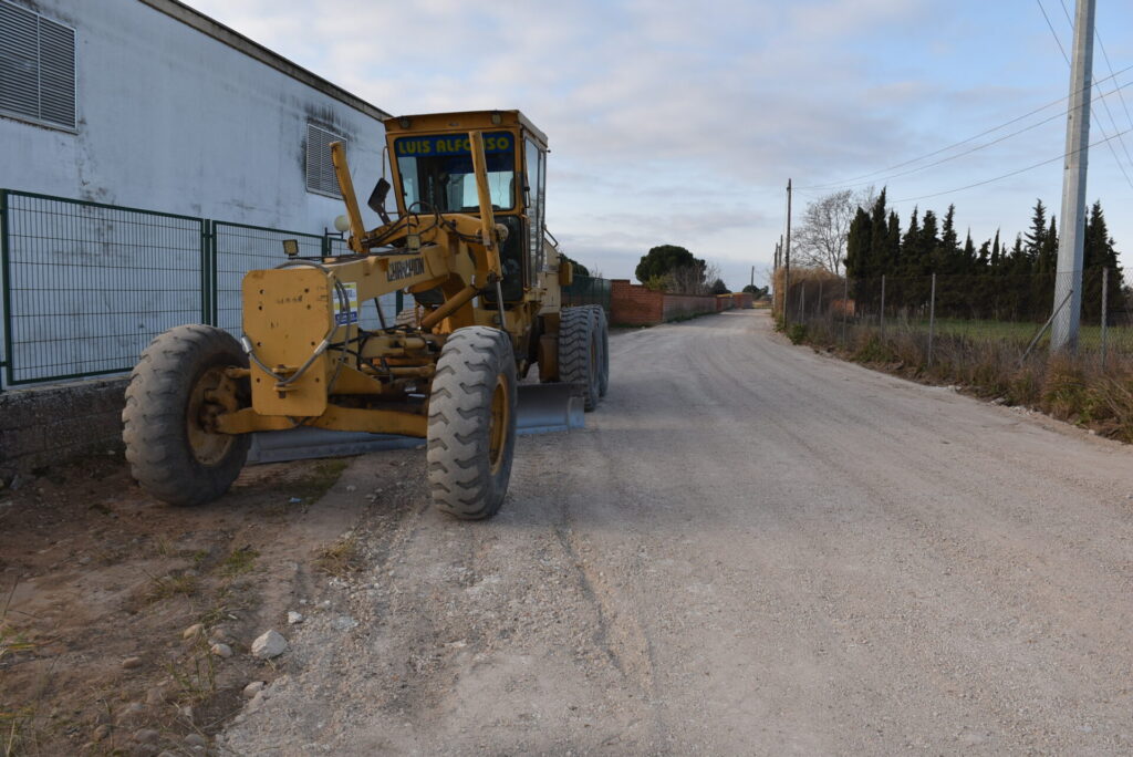 Se inician los trabajos de arreglo y mejoras de caminos 