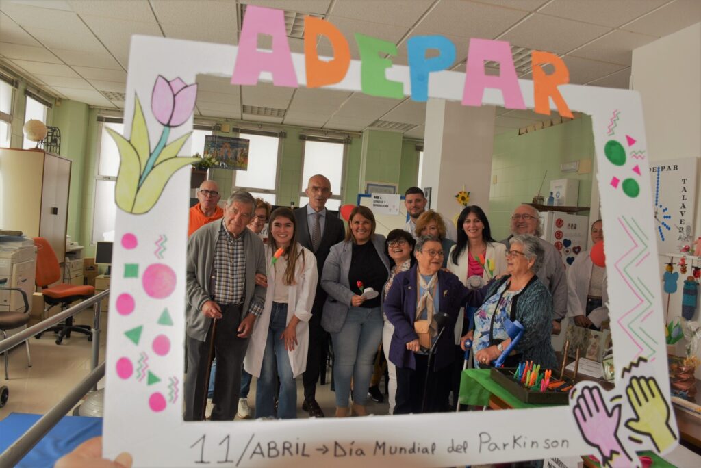 ADEPAR Talavera y Tita García conmemoran el Día Mundial del Parkinson