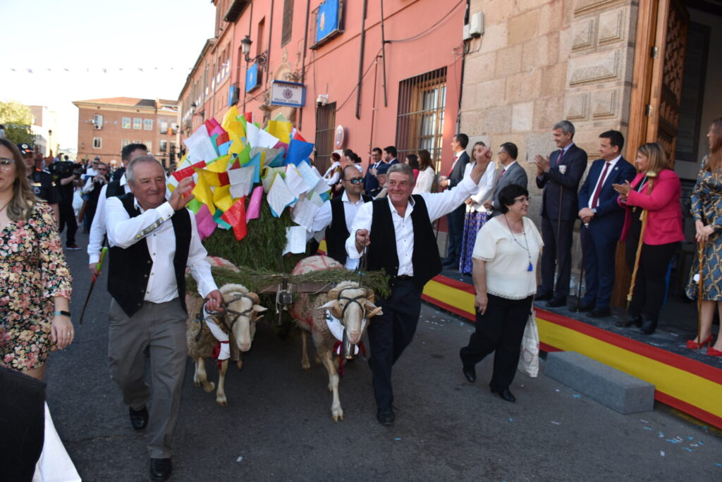 Talavera vivió uno de los días más grandes de la ciudad con el Gran Cortejo de Mondas