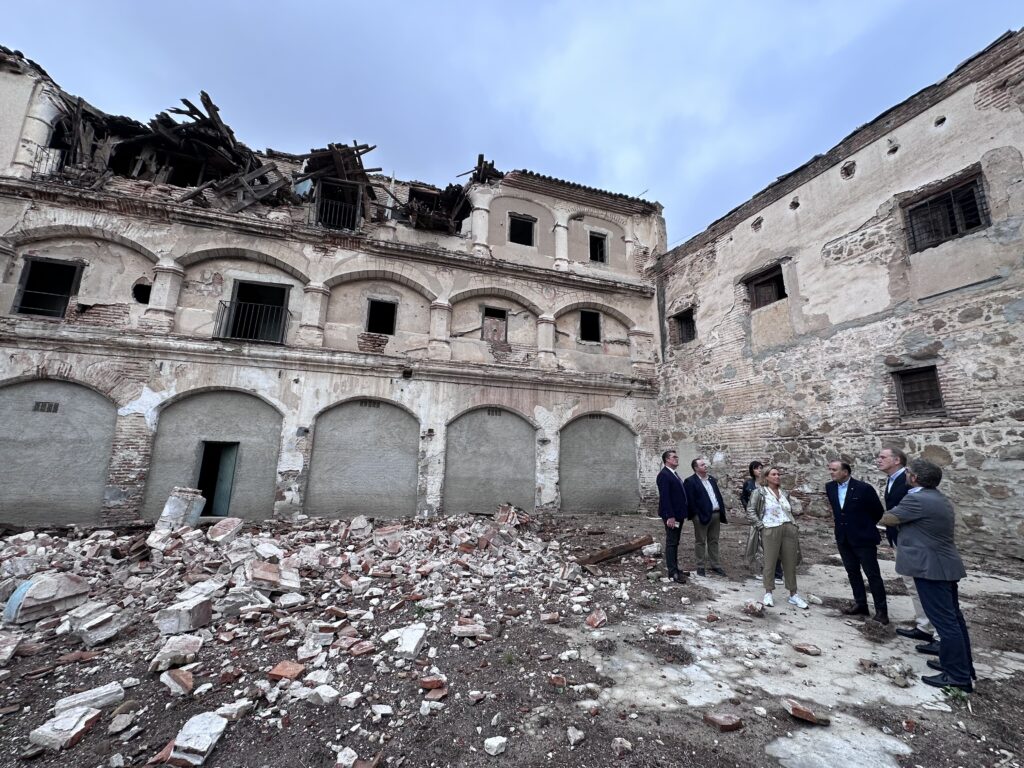 El derrumbe en la casa de los canónigos de exige acción del ayuntamiento