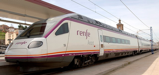 Avance ferroviario en noviembre: Electrificación de la línea Plasencia-Badajoz