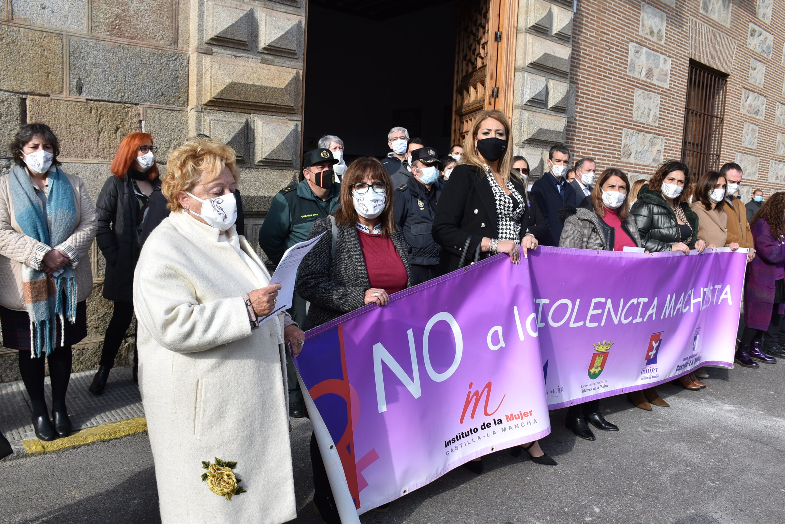 El Ayuntamiento reafirma su compromiso para luchar contra la violencia ...