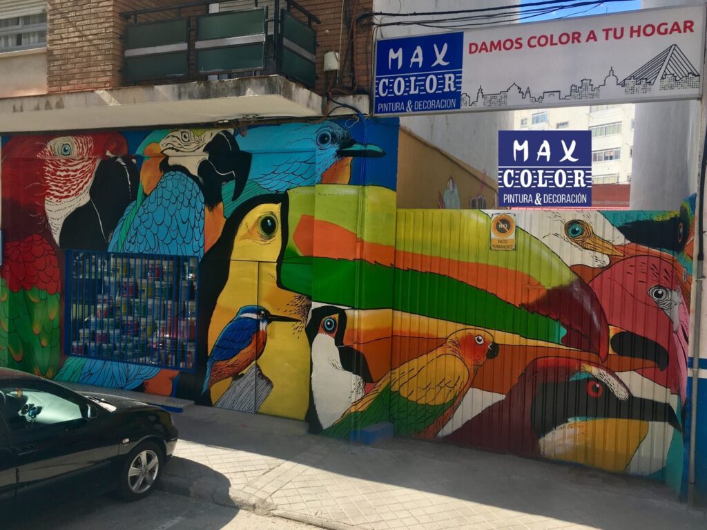 Max Color, más de 40 años en el barrio El Carmen