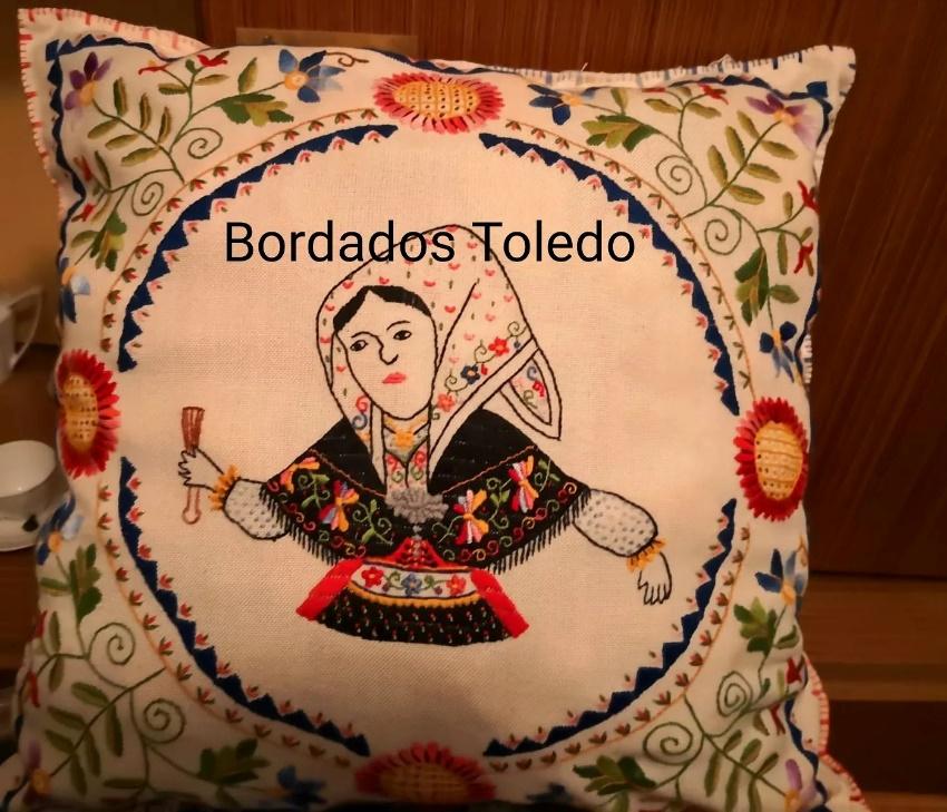 Bordados Toledo, tradición en el barrio El Carmen