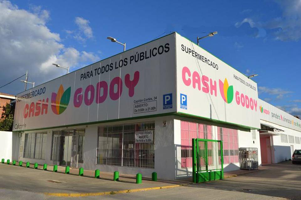 Cash Godoy, abierto todos los días del año en el barrio La Solana