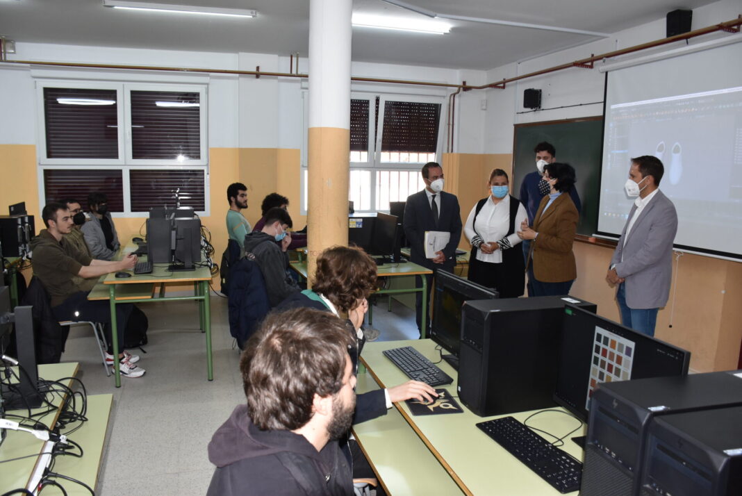 El Ies Juan Antonio Castro Inaugura Su Aula Ateca Pero ¿qué Es Cover Talavera 3130