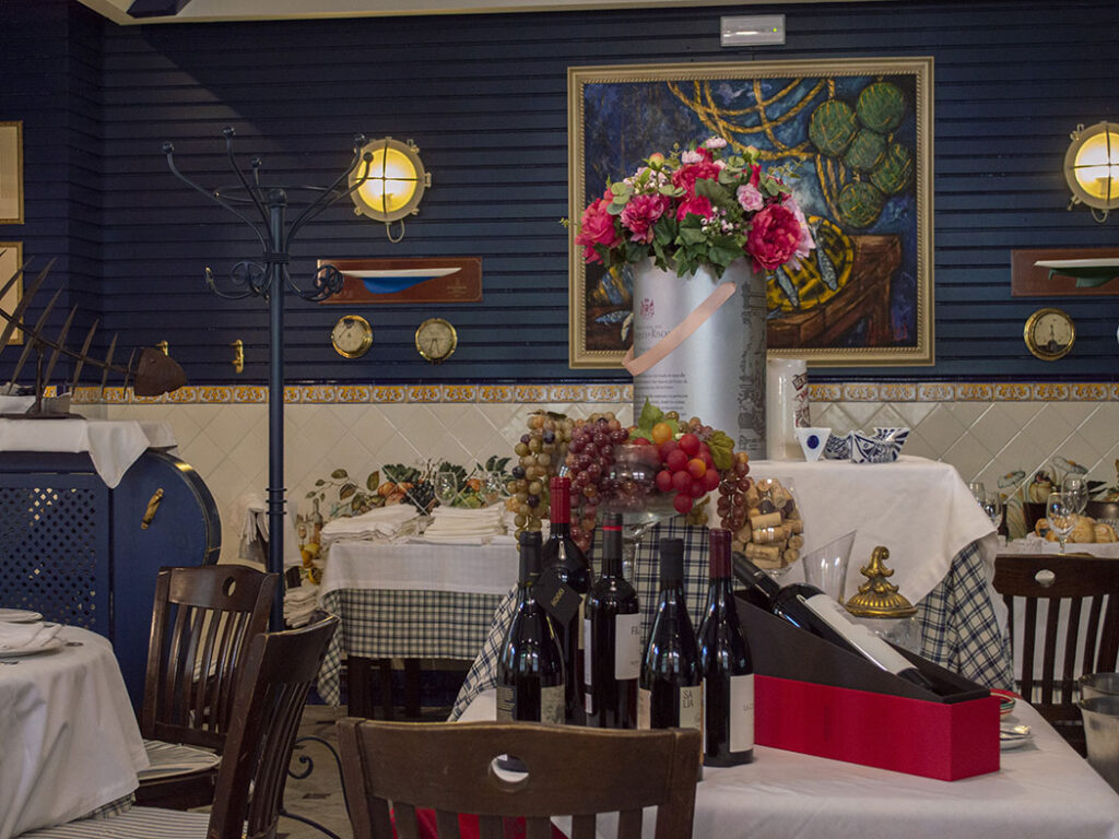 Restaurante El Esturión, ideal para disfrutar de una buena mariscada en el corazón de la ciudad
