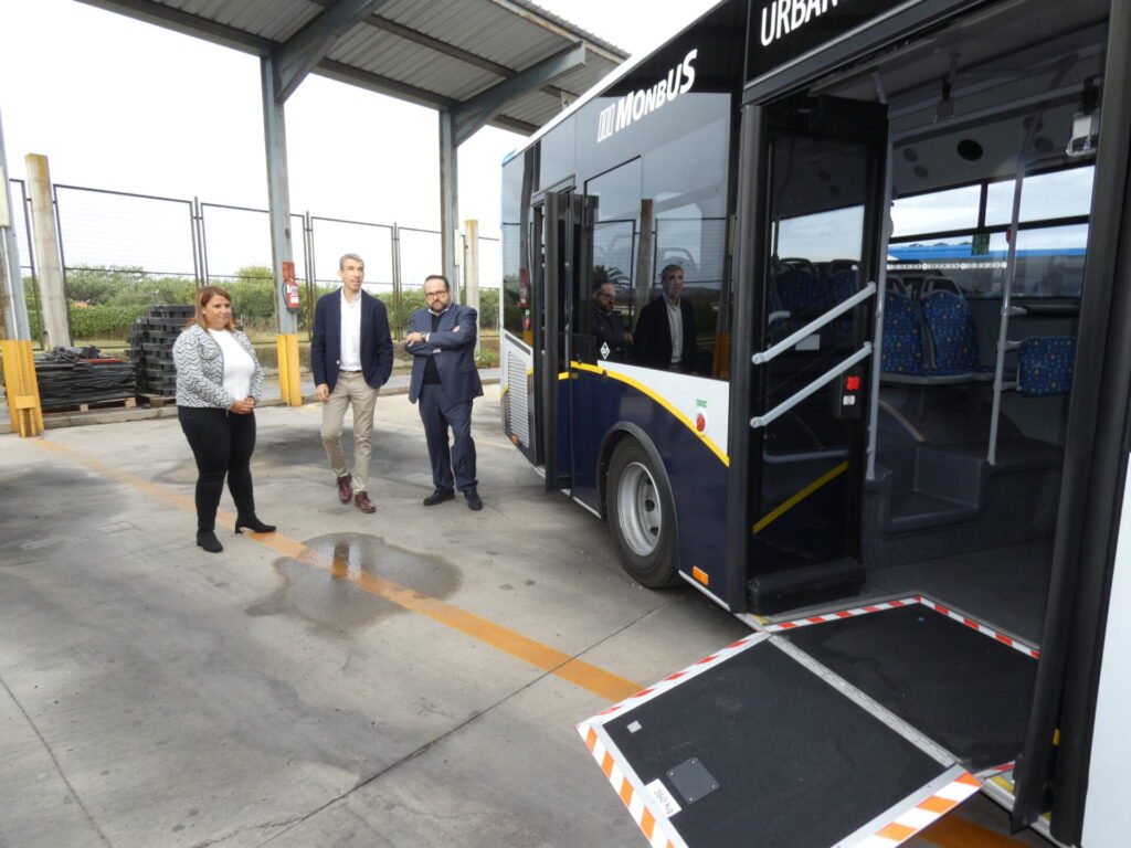 Talavera estrena cinco nuevos autobuses 