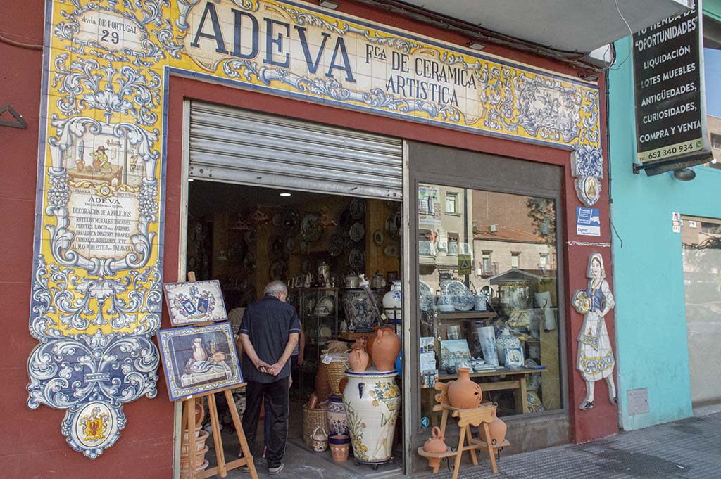 Adeva cerámicas, tradición ancestral en el barrio Puerta de Cuartos