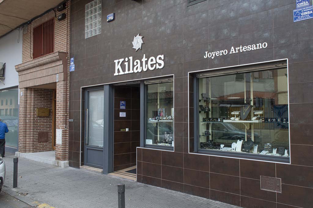 Joyería Kilates, más de 50 años en el barrio El Faro