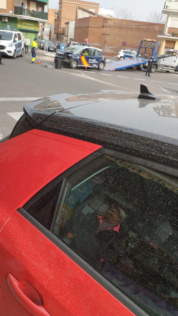 Persecución en las calles de Talavera acaba con impacto en un coche patrulla