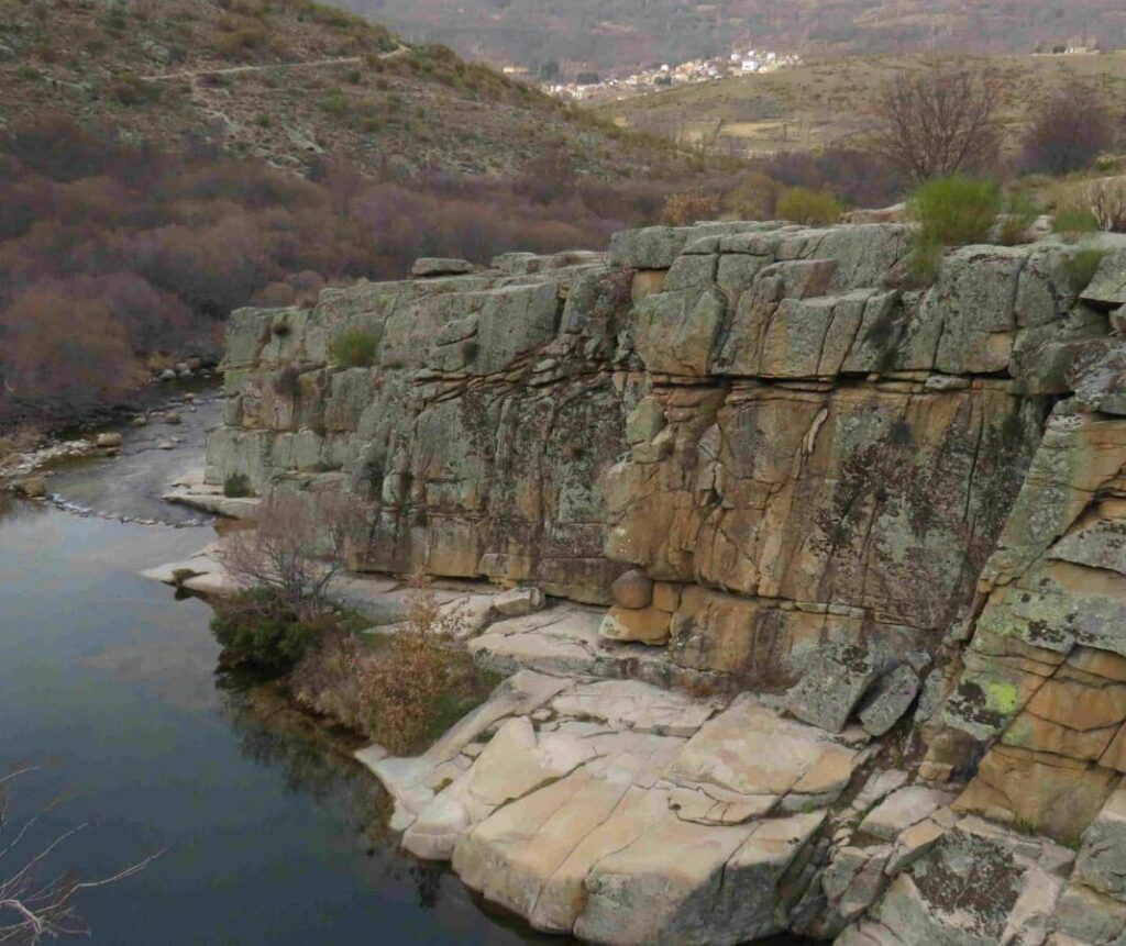 Un oasis natural en la Sierra de Gredos (foto de avilaconniños.com)