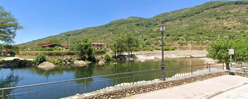 Piscina Natural El Cristo: un oasis de tranquilidad en Extremadura (Foto de Google Maps)