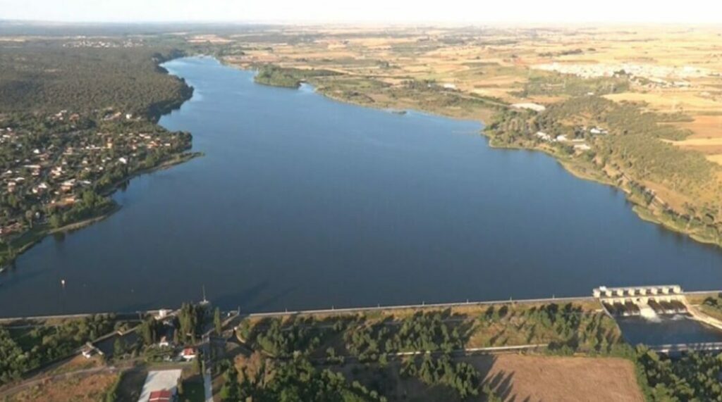 Refuerzo contra el Mejillón Cebra en el embalse de Cazalegas