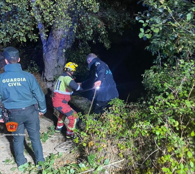 CPEIS Toledo salva la vida de un hombre que cayó al río Alberche