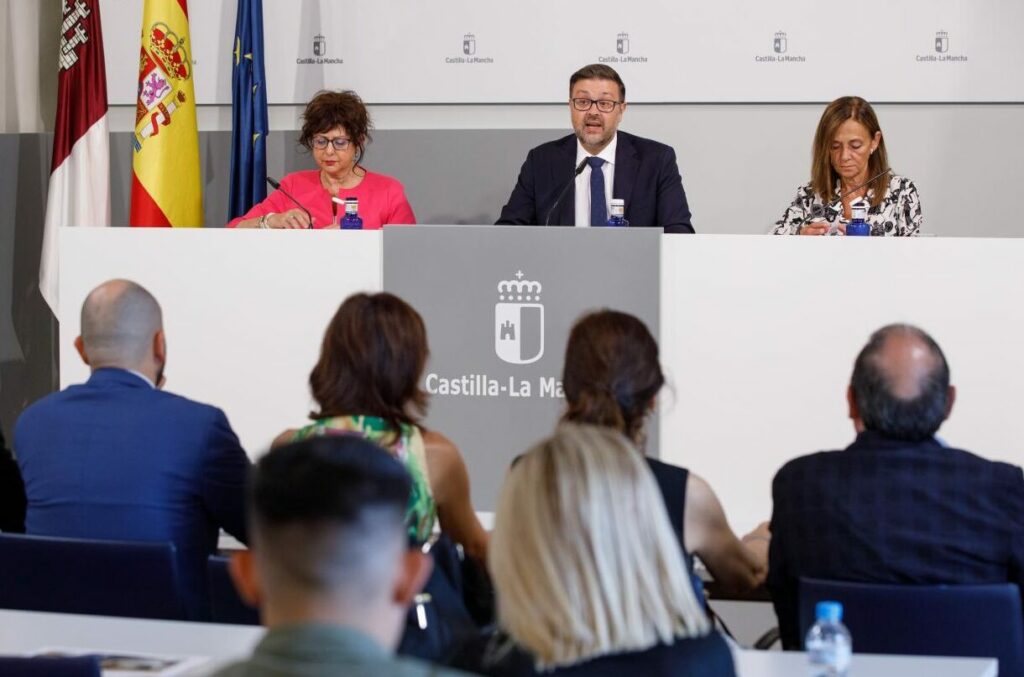 CLM inaugura el curso escolar 2024-2025 con nuevas medidas