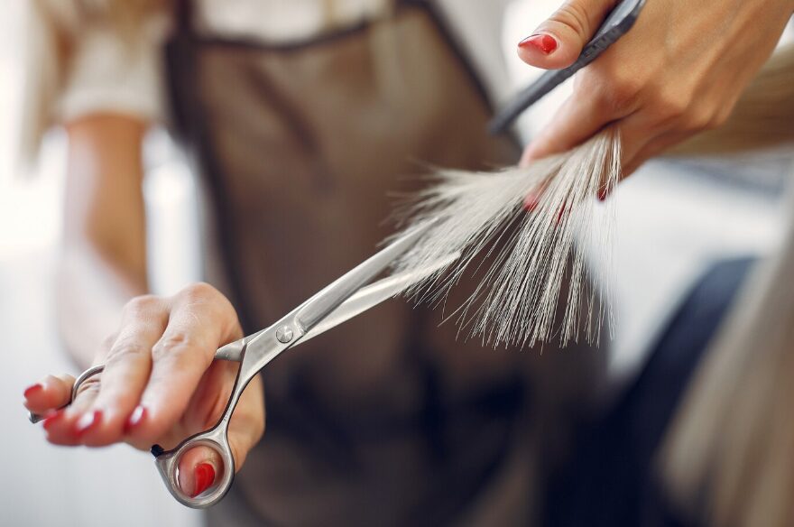 Más de 40 peluqueros se unen en Talavera por una causa solidaria