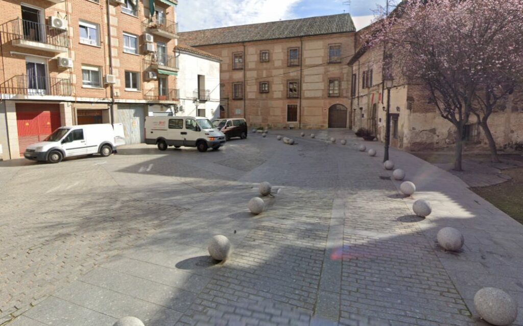 Talavera: la cerámica vuelve a las calles con más murales y placas (Foto de Google Maps de la Plaza Arzobispo Don Pedro Tenorio)