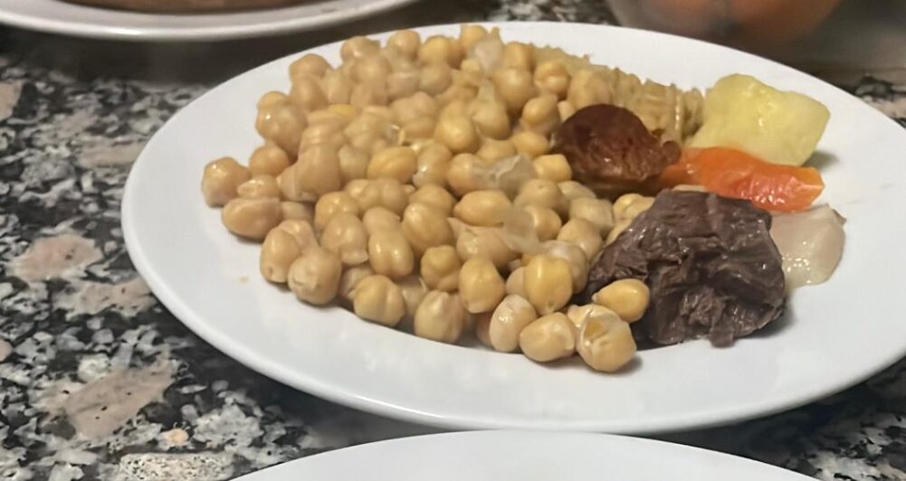 ¿Conoces el plato tradicional que ofrece Restaurante El Coto?