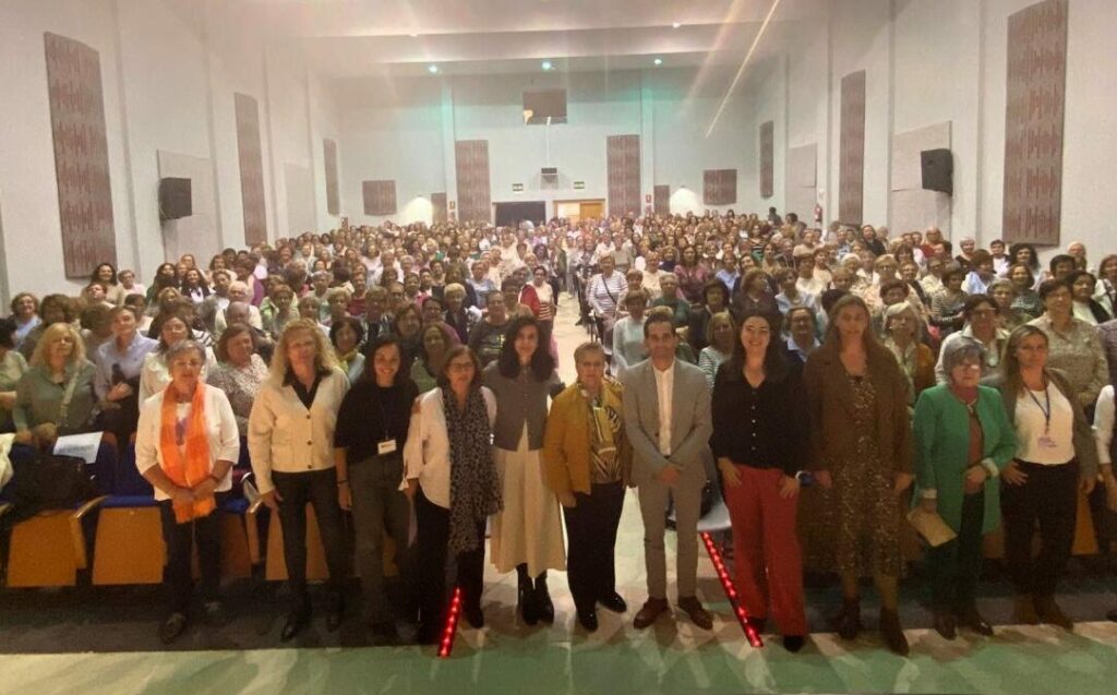 Más de 450 mujeres se reunieron en el evento de Navalcán