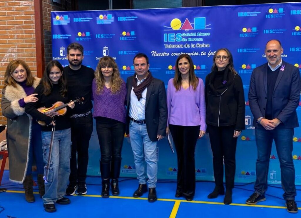 El IES 'Gabriel Alonso Herrera' de Talavera protagonista en el 25N