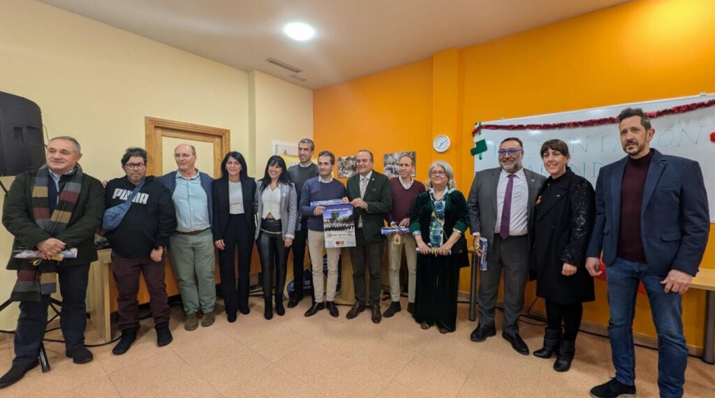 COCEMFE Talavera presenta su calendario solidario 2025