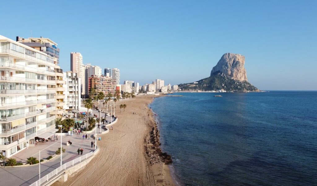 Invertir en Calpe: La guía definitiva con la mejor agencia inmobiliaria en Calpe 