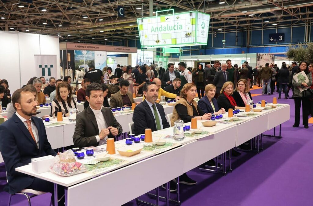 La Diputación reivindica la excelencia del aceite de oliva de la provincia en la World Olive Oil Exhibition