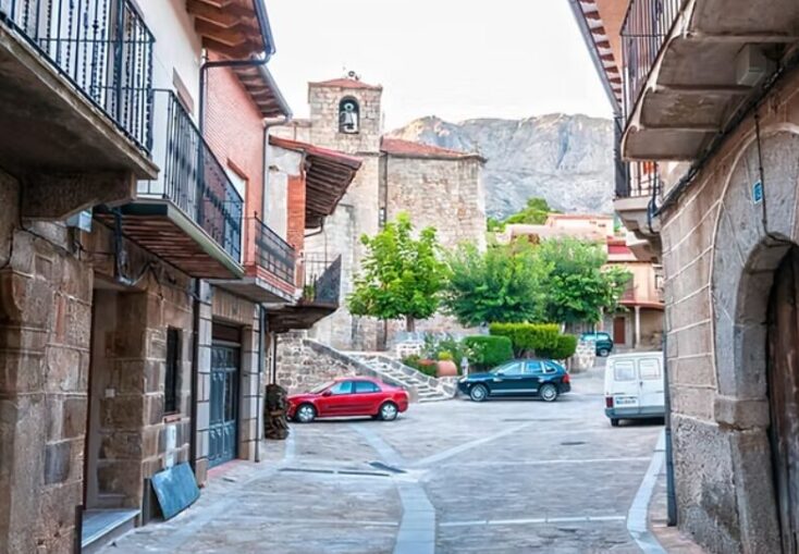 Villarejo del Valle, el encanto de la tradición y de la naturaleza en el corazón de la Sierra de Gredos