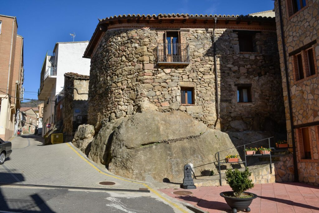 Santa María del Tiétar, el municipio de Ávila que es la "Puerta de Gredos"