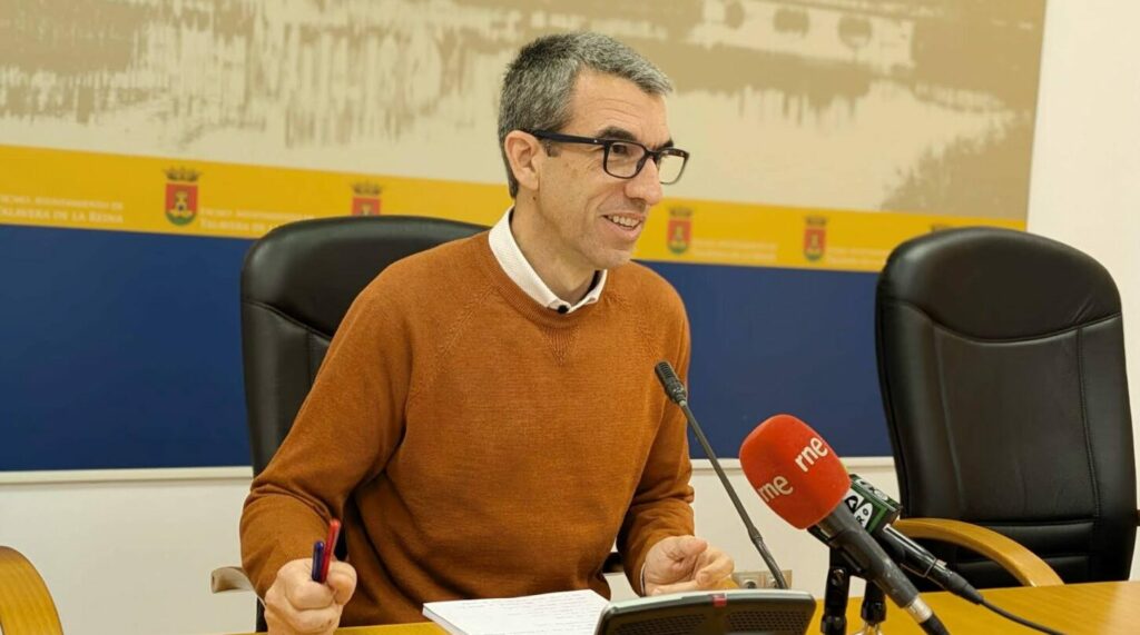 ¿Qué pasa en el Ayuntamiento? PP y Vox presumen de solvencia pero solicitan un préstamo de 3,5 millones de euros