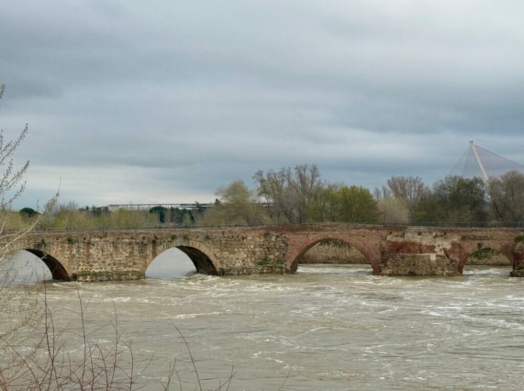 El Tajo volverá a alerta roja en las próximas horas y piden extremar la precaución